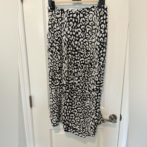 ASOS Maternity - Black and White Pattern Skirt